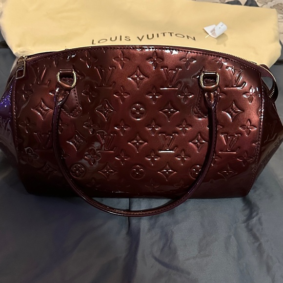 Louis Vuitton Burgundy Shoulder Bag - Picture 2 of 7